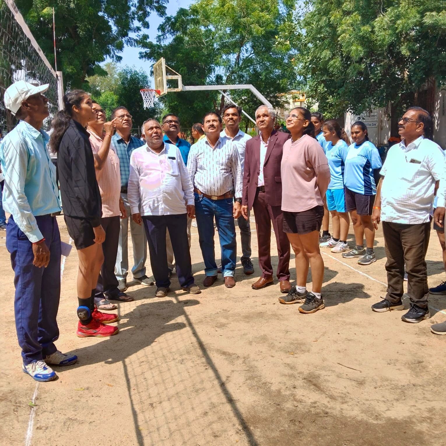 धनदाई महाविद्यालयात विद्यापीठस्तरीय बास्केटबॉल व व्हॉलीबॉल स्पर्धा संपन्न*