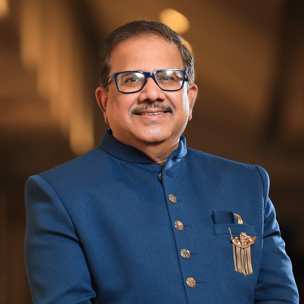 आरोग्यसेवा, समाजकारण आणि साहित्यिक प्रेरणेचा संगम – डॉ. अविनाश रघुराज जोशी  “सन्मान कर्तुत्वाचा 2025” – मराठी लाईव्ह न्युजच्या सहाव्या वर्धापन दिनानिमित्त सन्मानित व्यक्तिमत्व