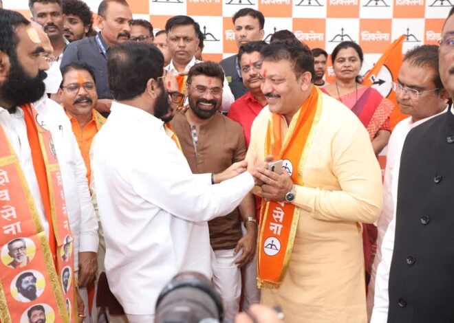 अमळनेरमध्ये राजकीय भूकंप! शिरीष दादा चौधरीसह अनेक दिग्गज शिंदे सेनेत प्रवेश