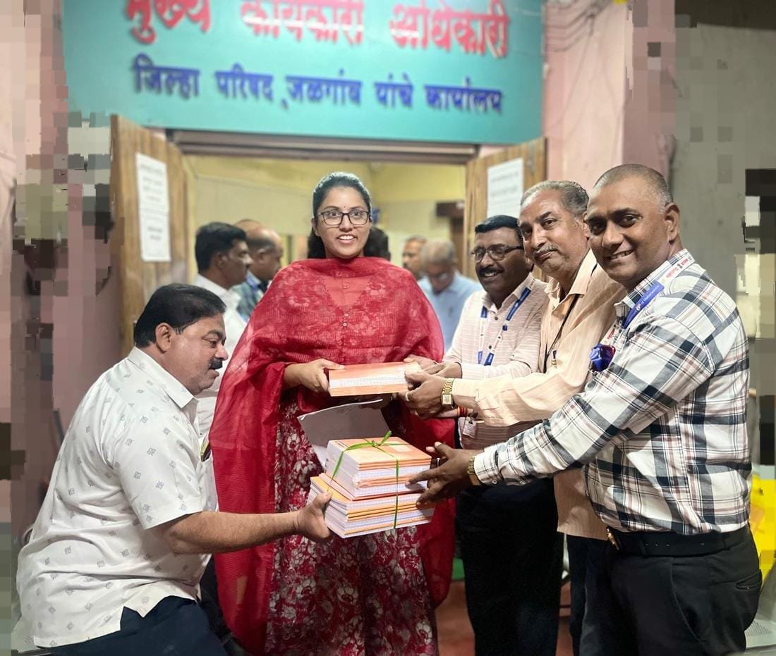 सीईओ मिनल करनवाल यांच्या प्रयत्नाने जळगाव जिल्ह्यातील आरोग्य कर्मचाऱ्यांना दिलासा — 682 पदे ‘सेवार्थ’ प्रणालीत समाविष्ट, पगाराचा प्रश्न कायमचा निकाली!”