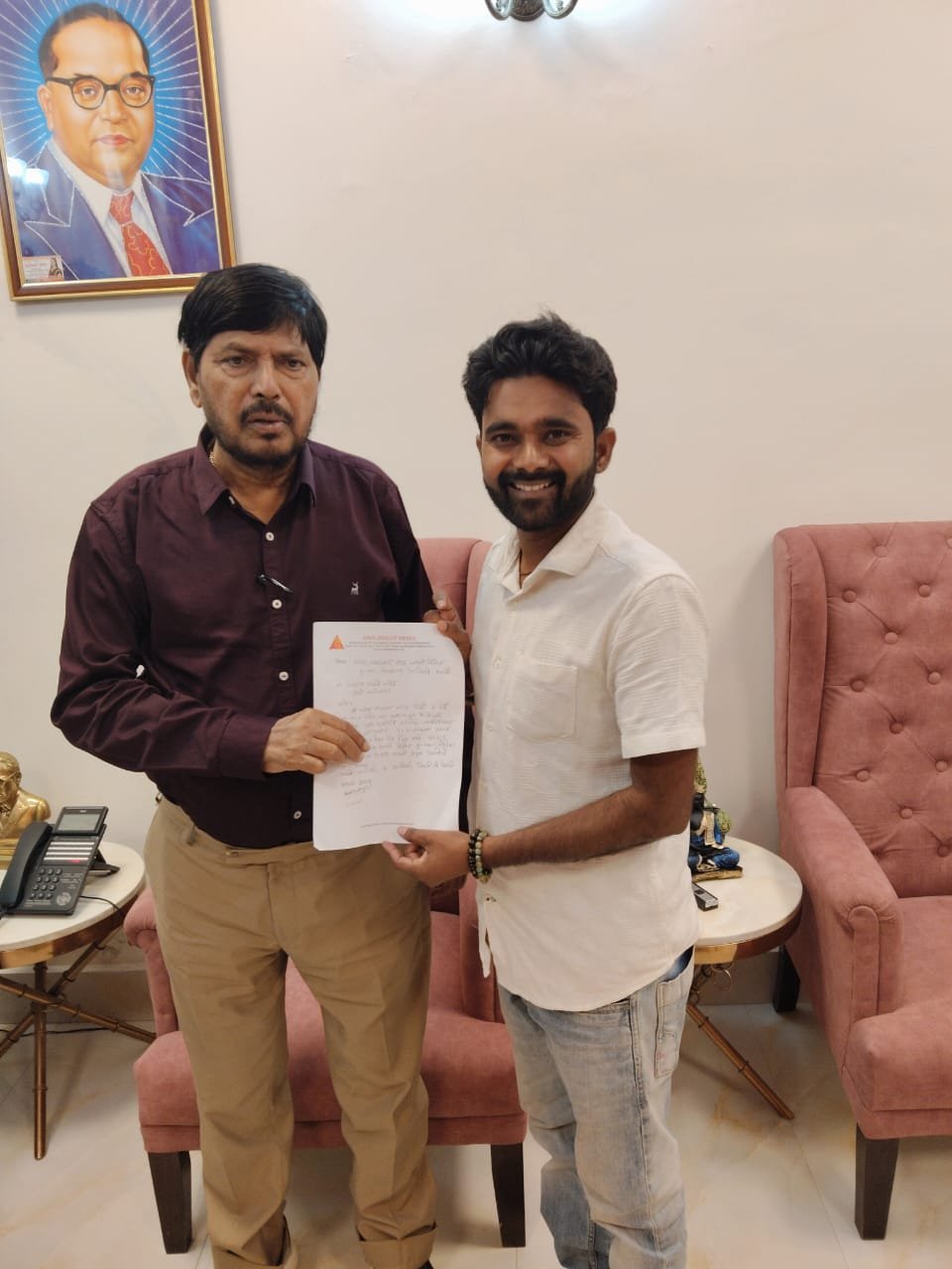 अमोल भगत – जगातील सर्वात तरुण आंतरराष्ट्रीय फिल्म फेस्टिव्हल परीक्षक; ७० महोत्सवांमध्ये निभावली परीक्षकाची भूमिका