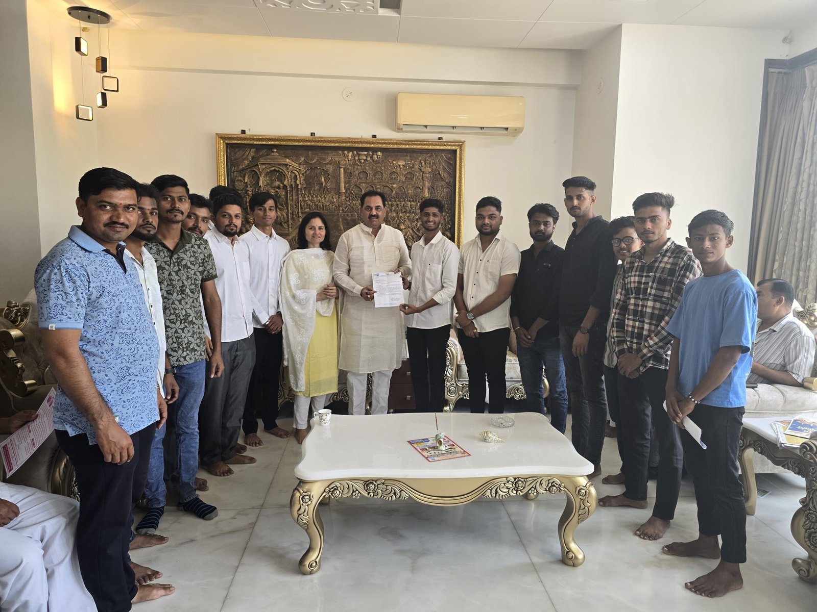 कळमसरे-प्र.डांगरी जि. प. गटासाठी पुढच्या पिढीला संधी देण्याची साद.. गौतम पाटील यांना उमेदवारी देण्याचा युवा पदाधिकाऱ्यांचा आग्रह…