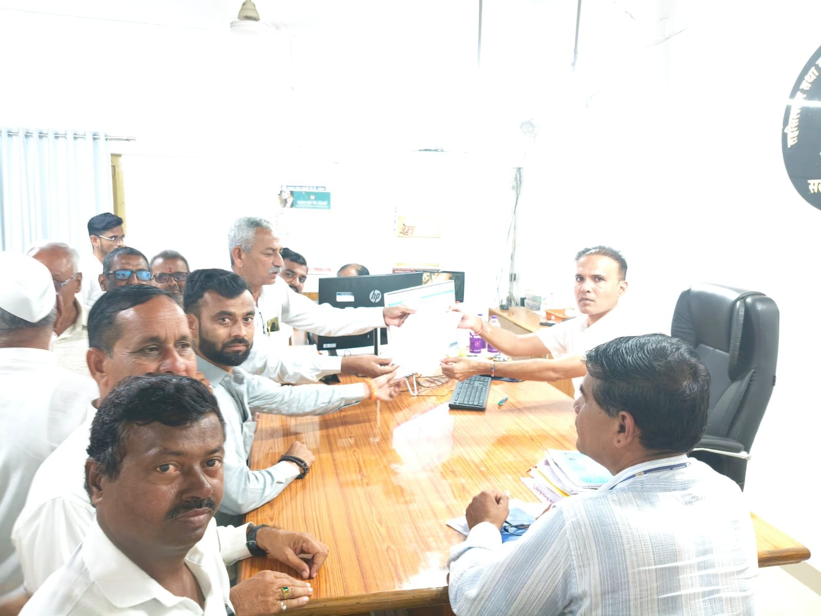 “बच्चूभाऊ कडू नेतृत्वाखाली अमळनेर शेतकऱ्यांचा कर्जमाफीसाठी जोरदार पाठिंबा!”