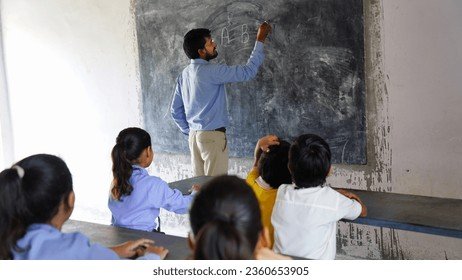 दिवाळीपूर्वी शिक्षक-कर्मचाऱ्यांच्या वेतनात अडथळा येऊ नये — ‘शालार्थ’ प्रणालीतील नवीन प्रक्रिया दिवाळीनंतर लागू करण्याची मागणी , दिवाळीपूर्वी वेतन अदा करा, अन्यथा असंतोष वाढेल — डी.पी. महाले यांची शासनाला सूचना