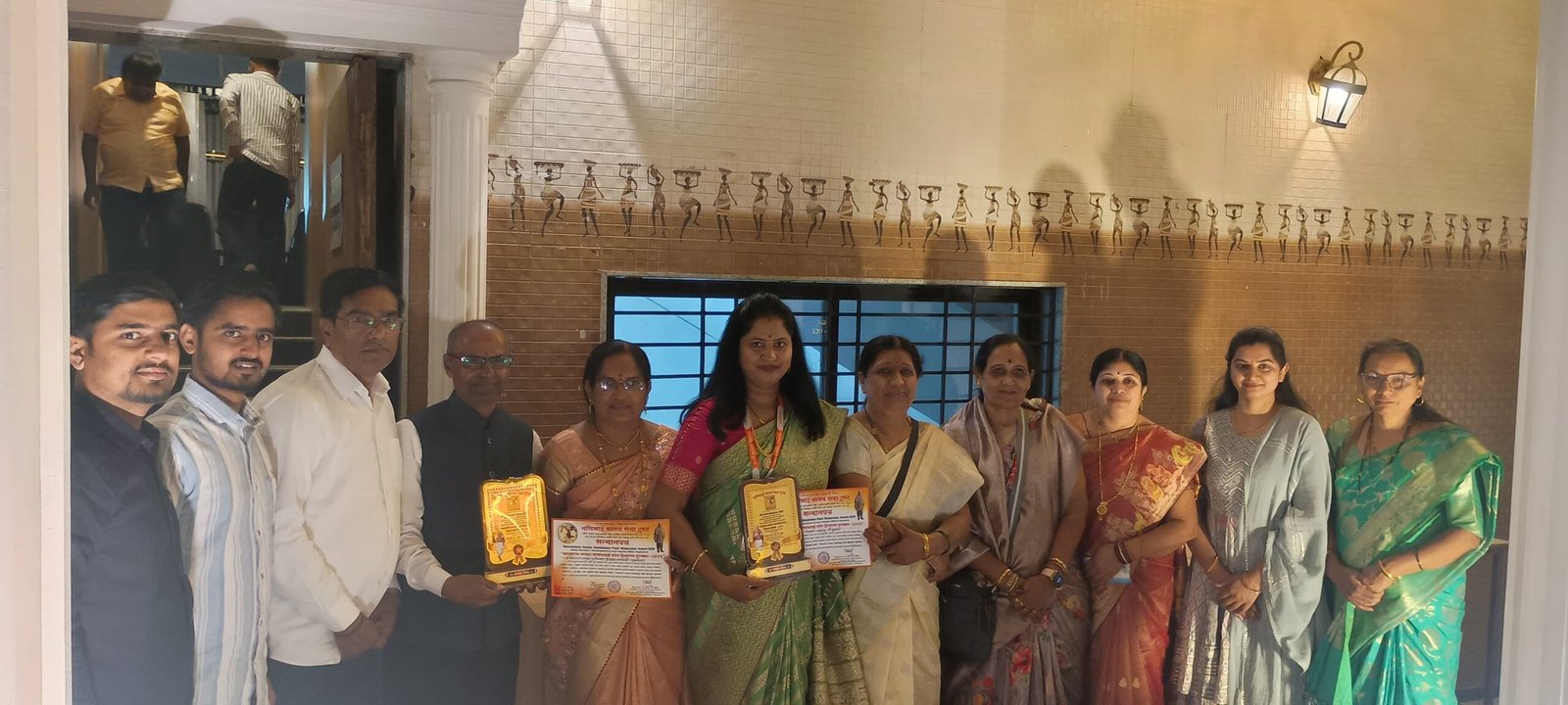 लोह पुरुष सरदार पटेल हिंदू रत्न पुरस्काराने डॉ. शिवचरण उज्जैनकर सपत्नीक सन्मानित