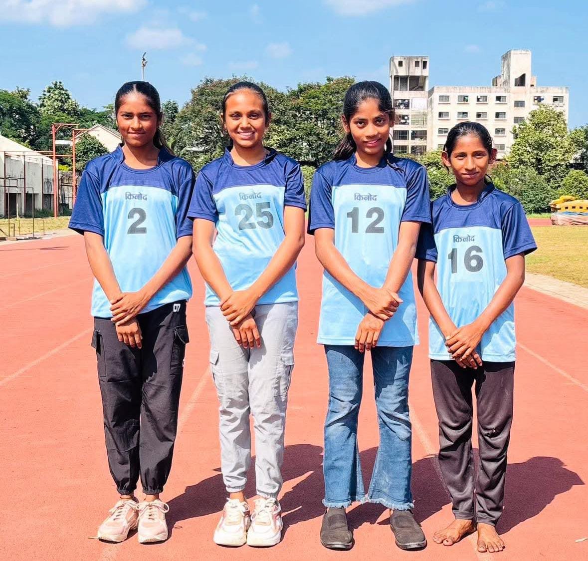 सि.रा. चौधरी हायस्कूल, किनोदच्या मुलींनी विभागीय मैदानी क्रीडा स्पर्धेत कमावले तृतीय स्थान
