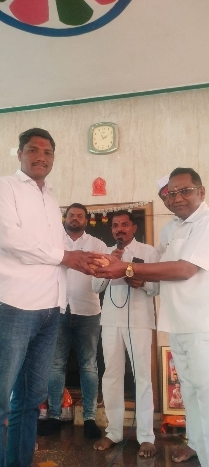 अध्यात्मामुळे आत्मा व शरीर यांचे रहस्य उलघडते…. ज्येष्ठ समाजसेवक, प्रवचनकार डॉ. रवींद्रजी भोळे