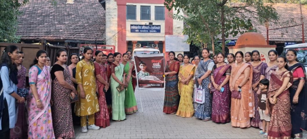 यज्ञा दुसाने हत्येच्या निषेधार्थ अमळनेरमध्ये सुवर्णकार महिला मंडळाने दिले निवेदन; गुन्हेगाराला कठोर शिक्षा देण्याची मागणी