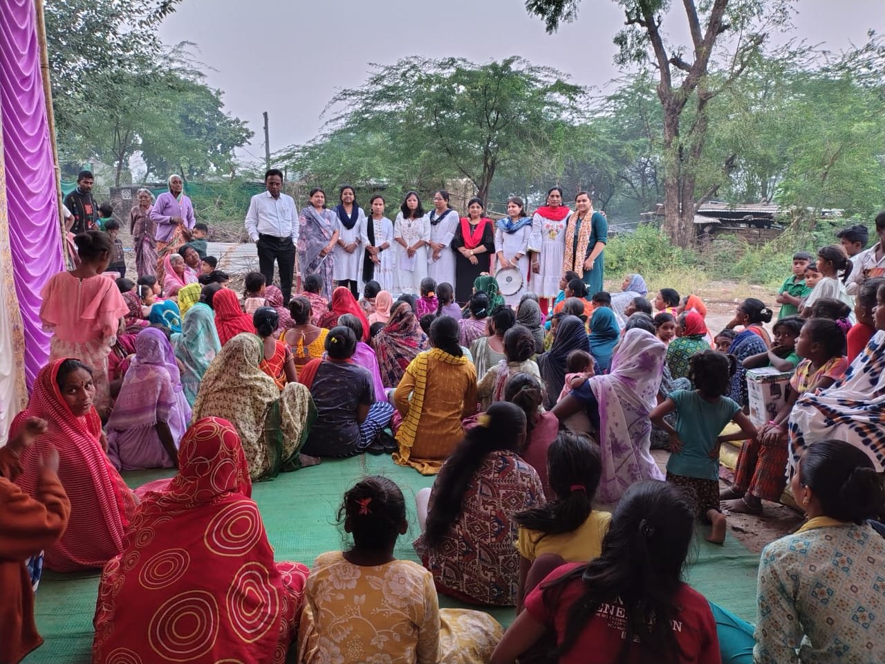 अमळनेरमध्ये ‘स्त्री शक्तीचा जागर’ नाटकाने महिला सशक्तीकरणाचा संदेश पसरवला