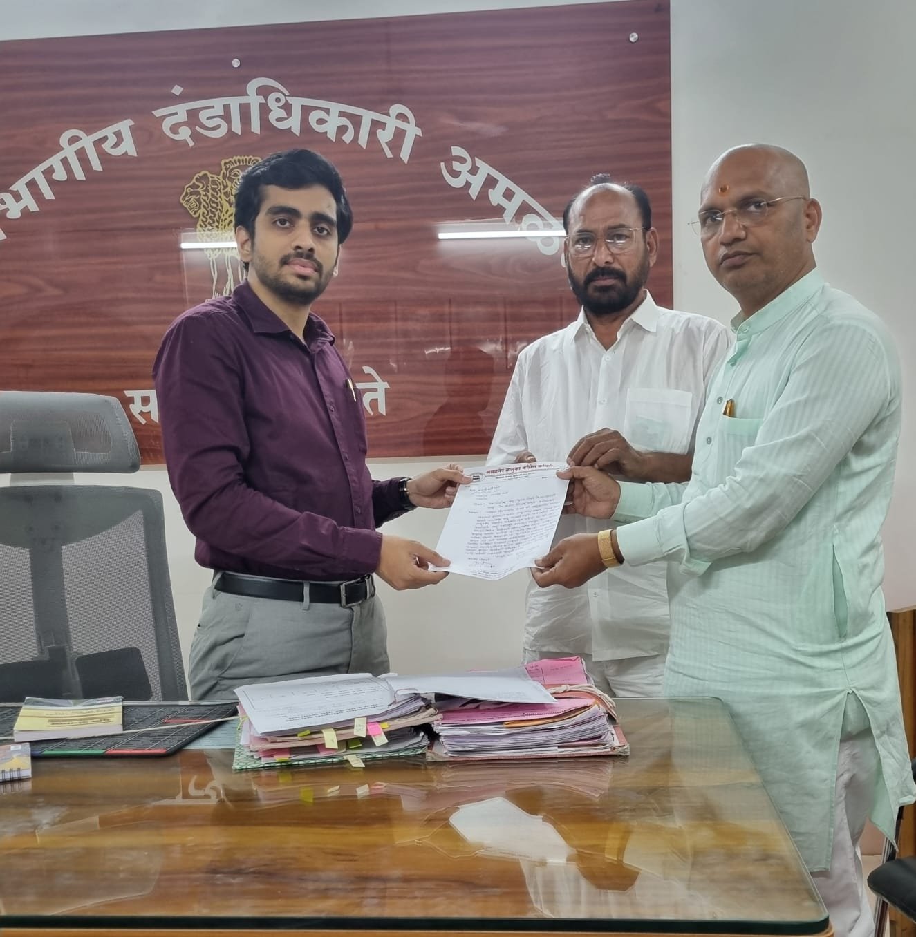 वाळू माफियांचा तालुक्यात धुमाकूळ – निवेदनानंतर महसूल विभागाची धडाकेबाज कारवाई, पथकावर जीवघेणा हल्ला; आरोपी तुरुंगात!