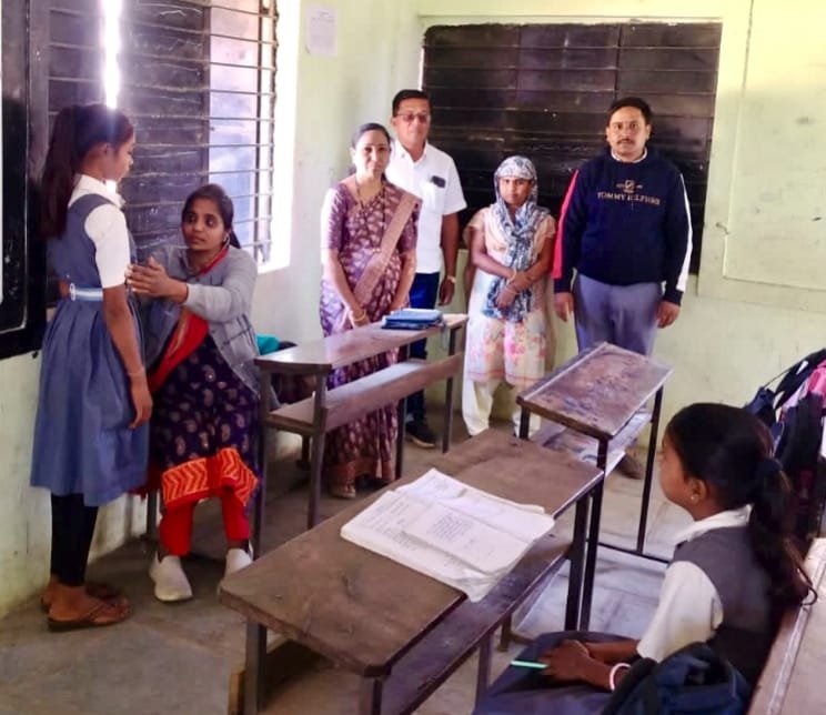 महात्मा फुले हायस्कूल येथे आरोग्य तपासणी !…