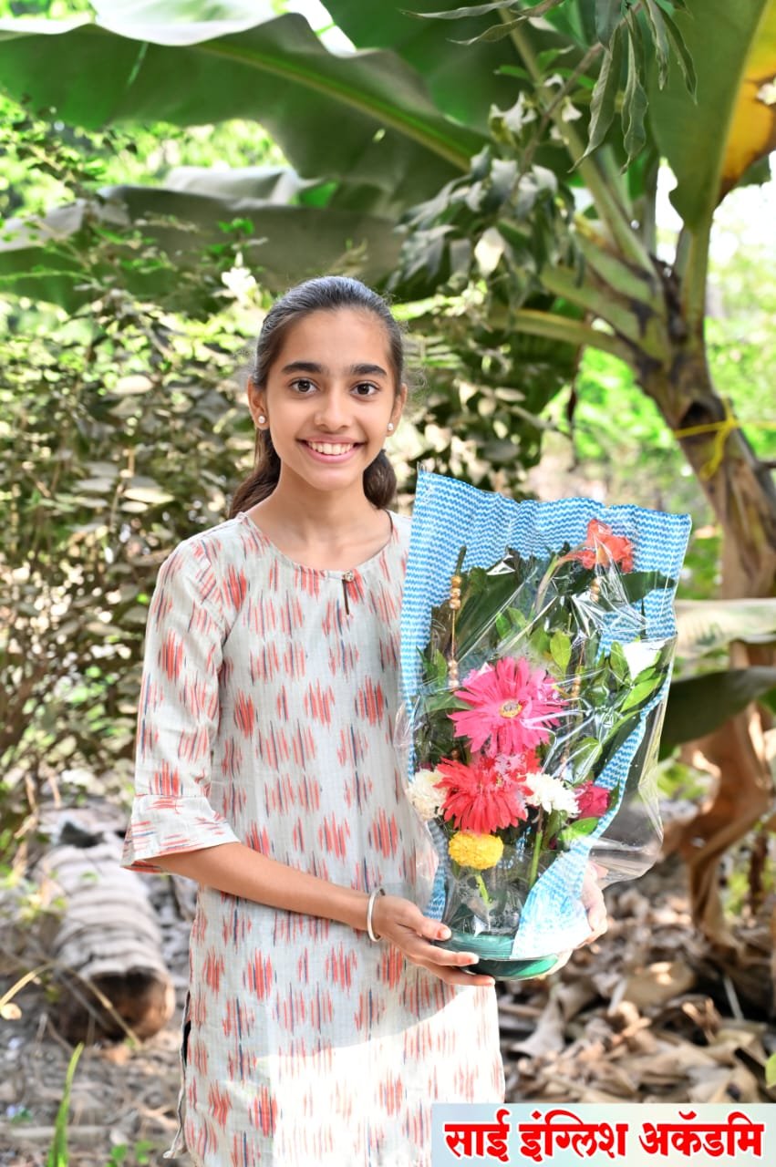 गार्गीची बुद्धिमत्ता चमकली! इंग्रजीत 99 गुणांनी शाळेत अव्वल