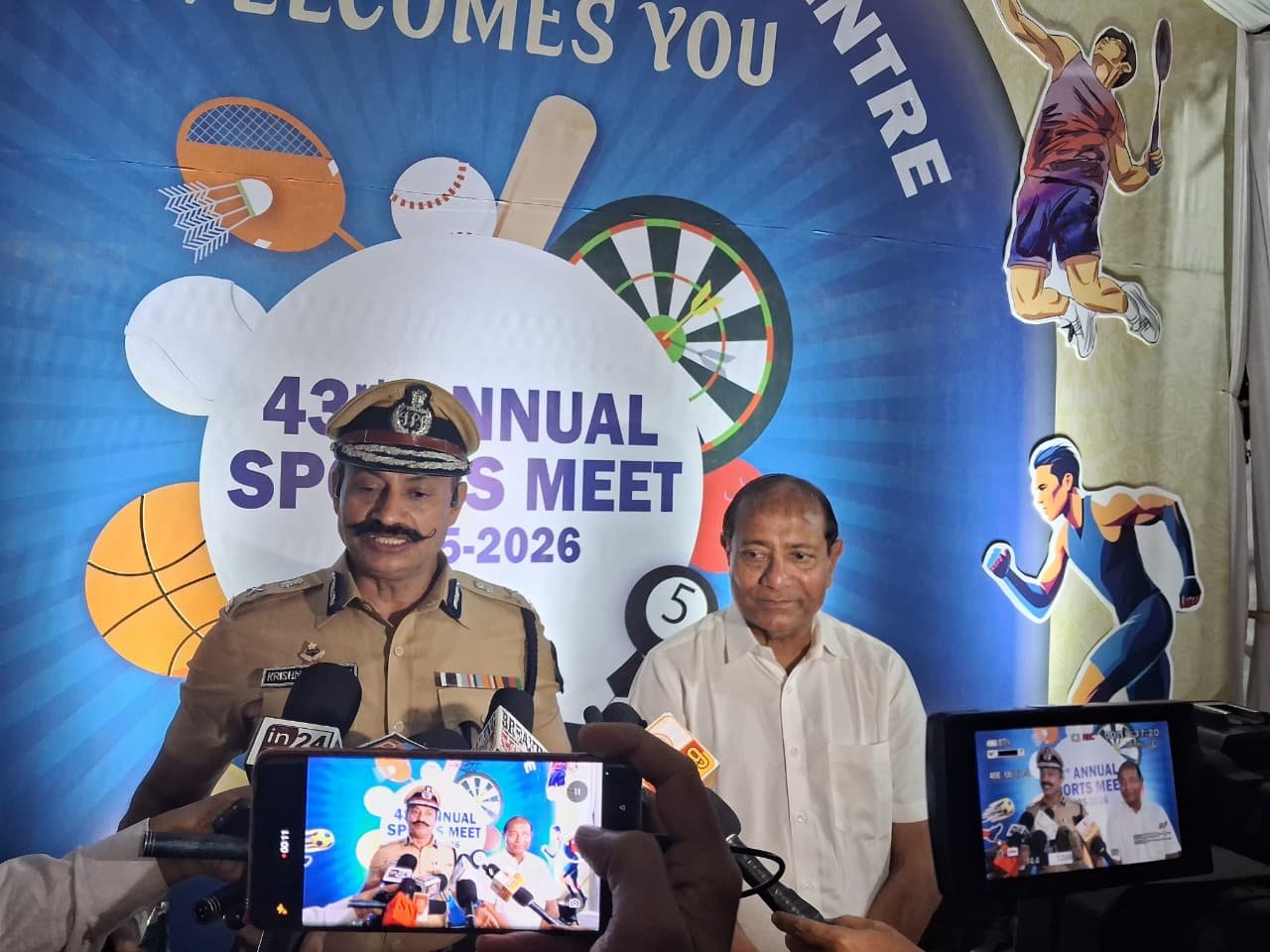 चिल्ड्रन वेल्फेअर सेंटर हायस्कूल आणि क्लारास कॉलेजचा भव्य क्रीडा महोत्सव उत्साहात संपन्न. ​गीता फोगट आणि ‘आयर्न मॅन’ कृष्ण प्रकाश यांच्या हस्ते विजेत्यांचा गौरव; विद्यार्थी, पालक आणि शिक्षकांचा अभूतपूर्व उत्साह.