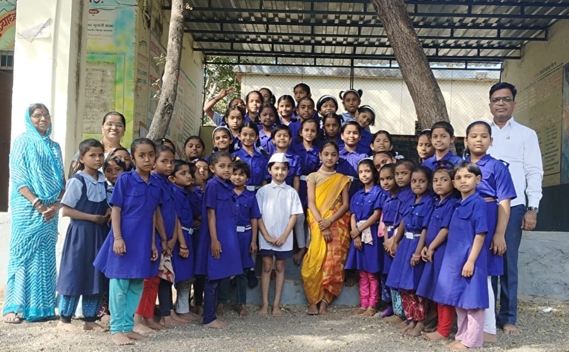 मारवड जि. प. कन्याशाळेत साने गुरुजी जयंती उत्साहात साजरी , बाल श्याम व श्यामची आईच्या सजीव सादरीकरणातून संस्कारांचा जागर
