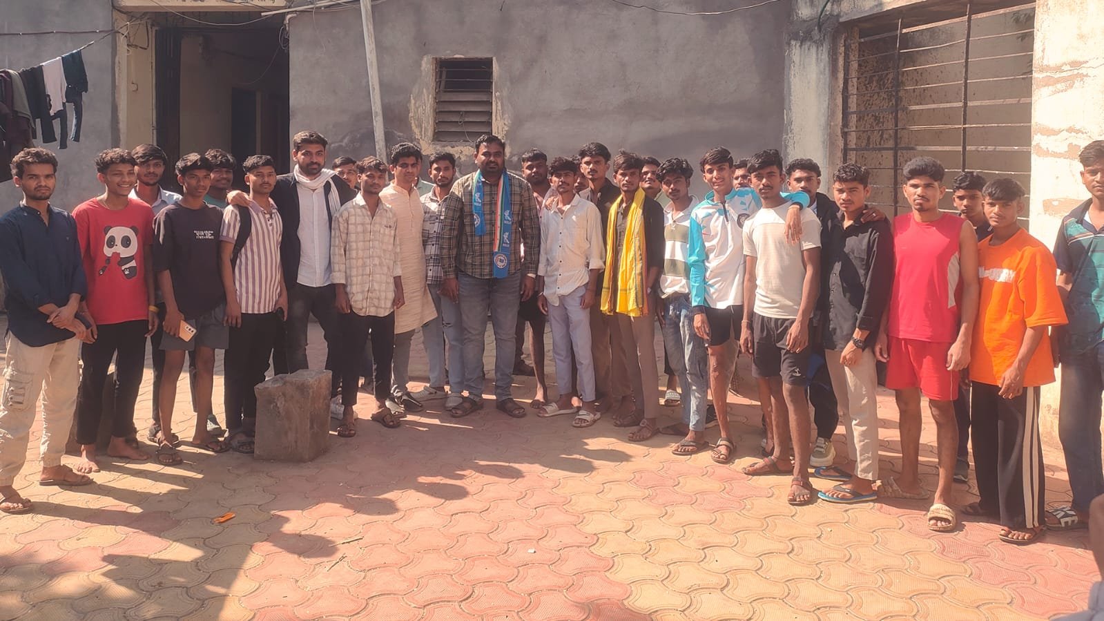 “चोपडा तालुक्यात NSUI चा थेट विद्यार्थी संवाद; आरोग्य, शिक्षण व वसतिगृह समस्यांवर ठोस पावले”