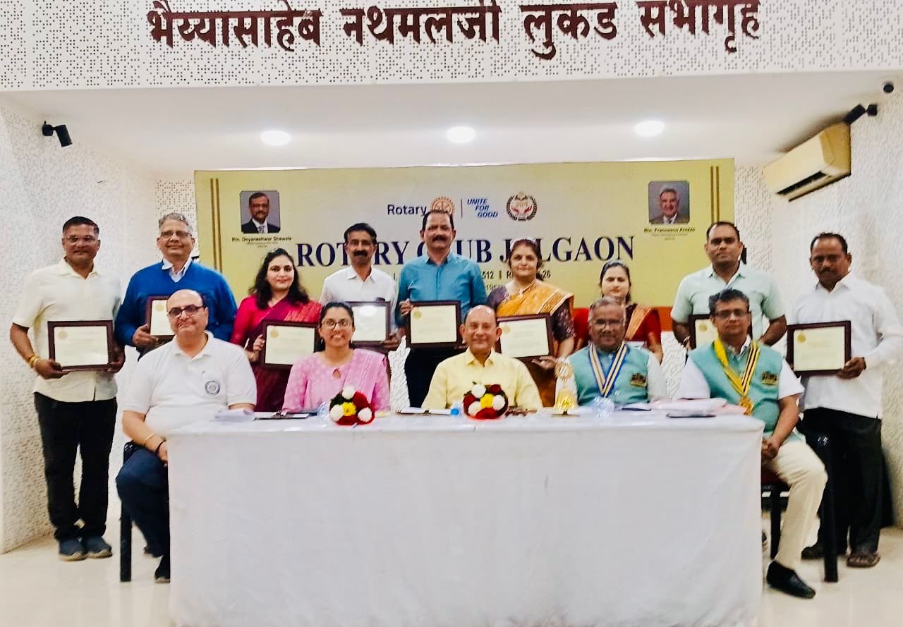 नोबेल फाउंडेशनच्या कार्याचा रोटरी क्लब तर्फे गौरव*  *रोटरी व्होकेशनल सर्विस लीडरशिप अवॉर्डने सन्मानित.*