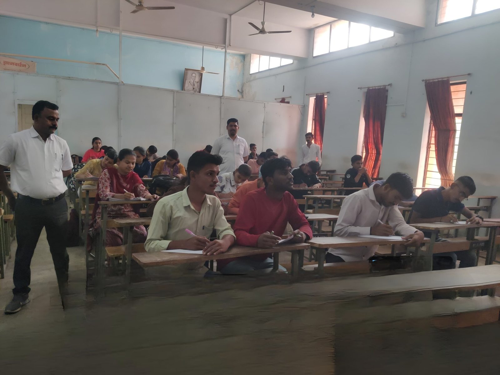 प्रताप महाविद्यालयात निबंध लेखन स्पर्धा संपन्न…