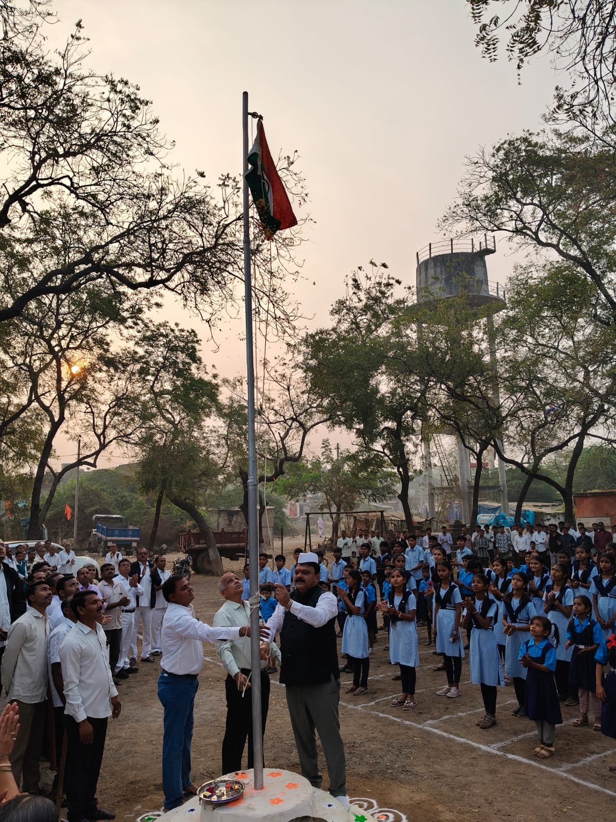 गावाचा सन्मान, विद्यार्थ्यांचा आनंद — कुर्हे खुर्दचा प्रजासत्ताक दिन ठरला विशेष