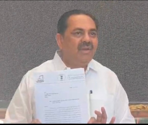 “अमळनेरच्या संस्कृतीला काळीमा” – नंदुरबारच्या हिंसाचारावर आमदार अनिल पाटील यांचा पत्रकार परिषदेत घणाघात