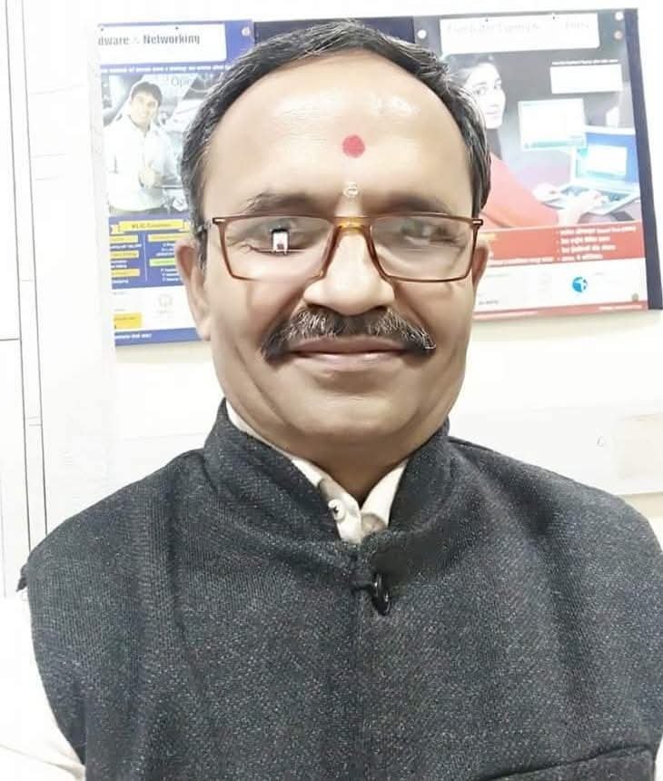 अमळनेरच्या संगणक शिक्षणाला दिशा देणारे राजेंद्र भावसार