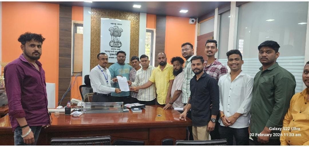 शिवजयंती उत्सवासाठी अमळनेर सजणार दिमाखात  नाट्यमंदिर सजावट व विद्युत रोषणाईसाठी नगरपरिषदेला निवेदन