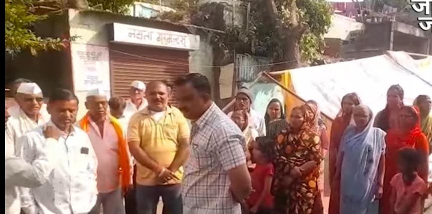 संत सावता माळी मंदिरात विघ्न – समाजकंटकांवर तात्काळ कारवाईची मागणी  महाराष्ट्र माळी समाज महासंघ आक्रमक; अटक न झाल्यास राज्यभर आंदोलनाचा इशारा