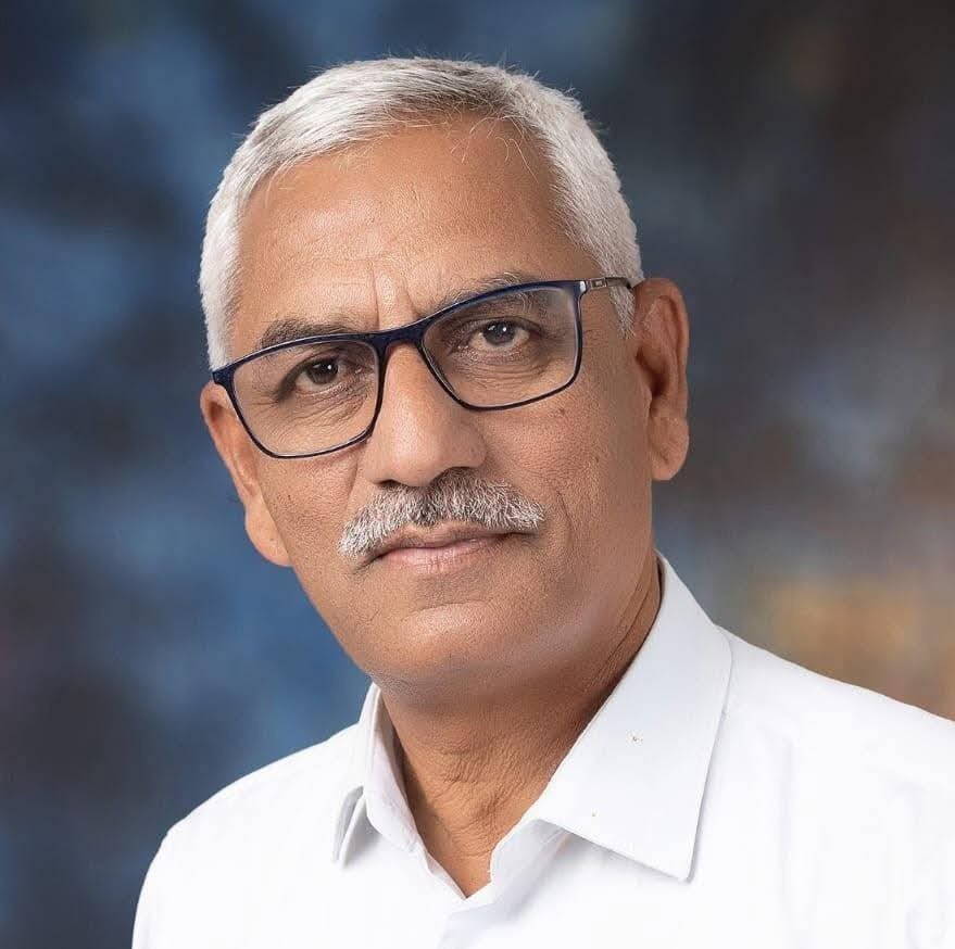 वाढदिवस विशेष..  “शेतकऱ्यांचा आधारवड, विद्यार्थ्यांचा प्रेरणास्त्रोत : प्रा. सुभाष जिभाऊ यांचे समर्पित जीवन”