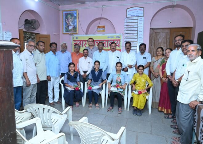 मराठी भाषा गौरव दिनानिमित्त नगर वाचनालय एरंडोल येथे वक्तृत्व स्पर्धा संपन्न*