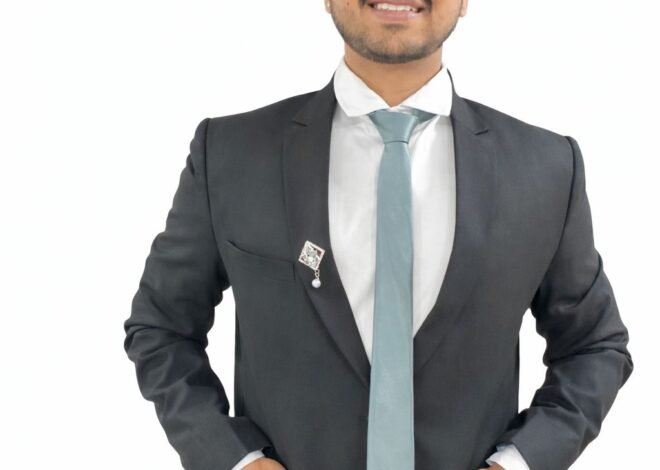 रिक्षाचालकाच्या मुलाची भरारी; अमळनेरच्या कल्पेश बाविस्कर झाले चार्टर्ड अकाउंटंट ,  प्रतिकूल परिस्थितीवर मात करत जिद्द-मेहनतीच्या बळावर स्वप्न साकार; तरुणांसाठी प्रेरणादायी यशोगाथा