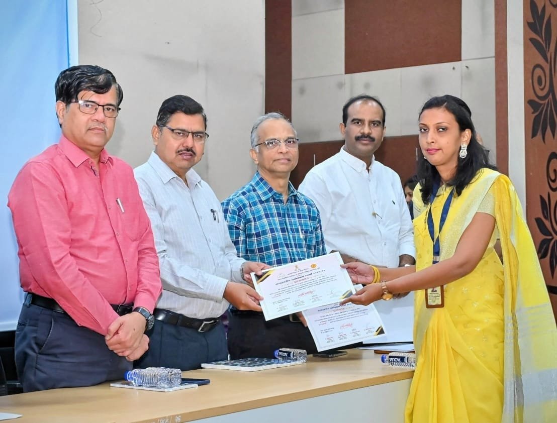 राज्यस्तरीय नवोपक्रम स्पर्धेत जळगावच्या रत्नमाला शिंदे यांचा गौरव* *जलदूत-एक जीवनदायी नवोपक्रमा’ला उल्लेखनीय यश*