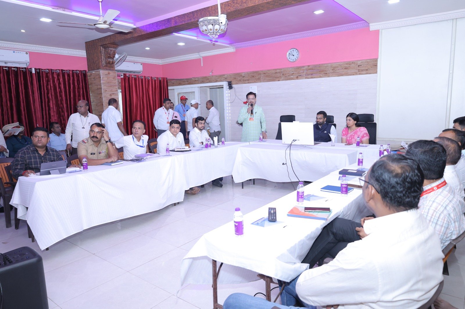 भूमी सुपोषण चळवळीच्या राष्ट्रीय शुभारंभी कार्यक्रमाच्या यशस्वितेसाठी झाली प्रशासकीय बैठक,  जिल्हाधिकाऱ्यांची प्रमुख उपस्थिती ः सर्व यंत्रणांची युद्धपातळीवर तयारी सुरू