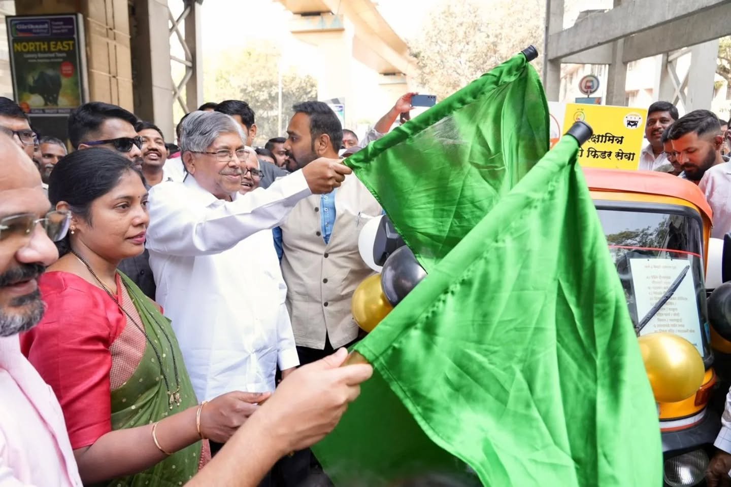 पुणेकरांच्या सुखकर प्रवासासाठी ‘रिक्षामित्र फीडर’ सेवेचा शुभारंभ उच्च व तंत्र शिक्षण मंत्री चंद्रकांत पाटील यांच्या शुभहस्ते संपन्न*