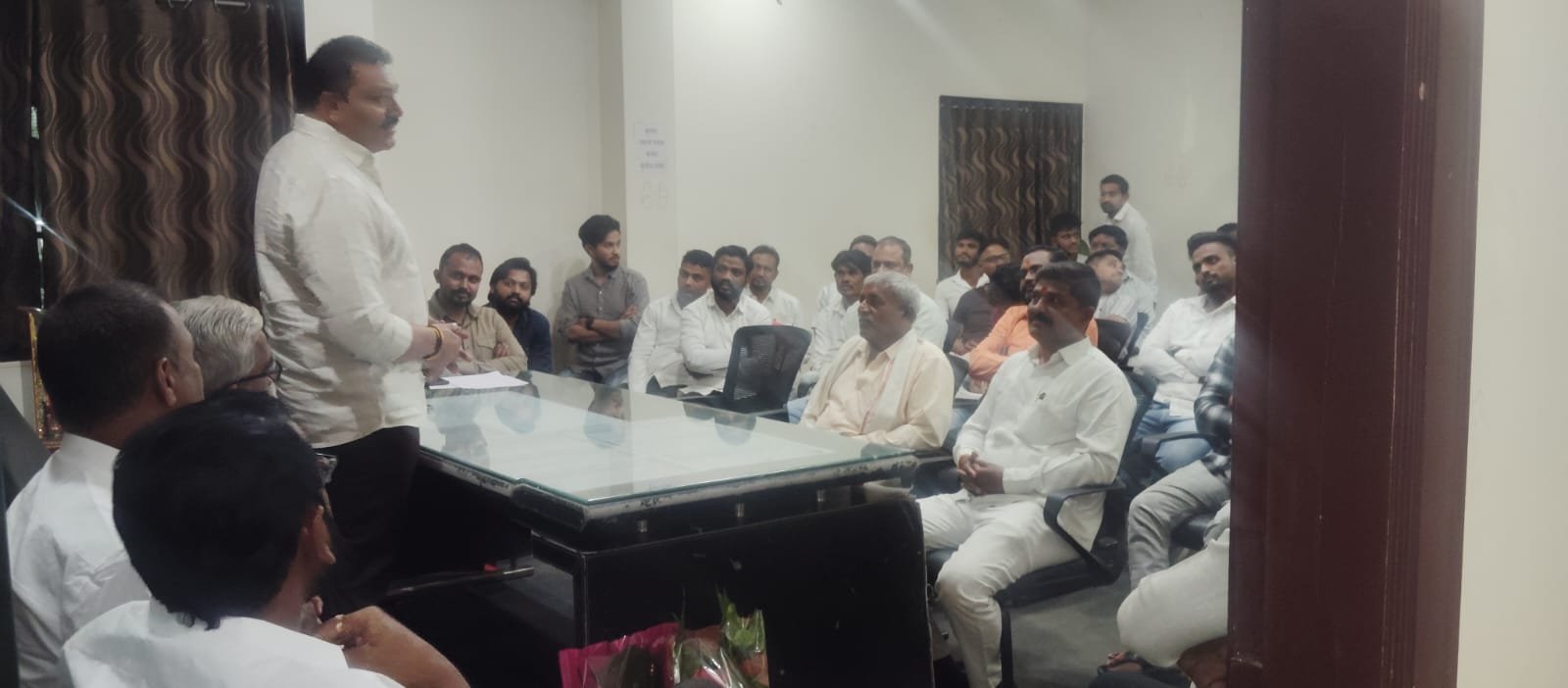 नवे बळ : अमळनेर शहर कार्यकारिणी विस्ताराच्या हालचालींना वेग ,मा.आ. शिरीषदादा चौधरी यांच्या नेतृत्वात संघटन मजबूत करण्याचा निर्धार