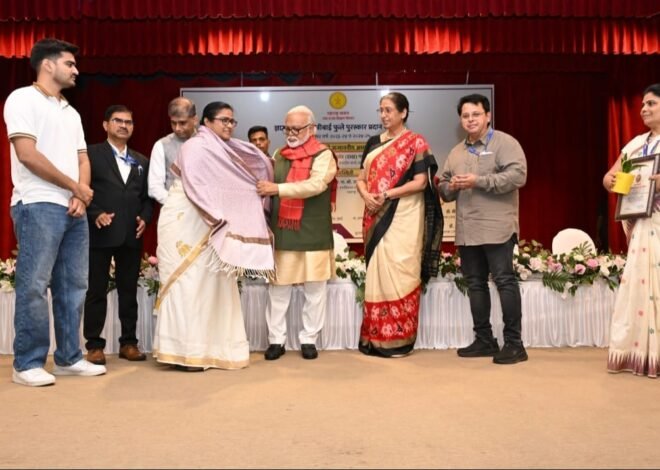 राज्यस्तरीय ज्ञानज्योती* *सावित्रीबाई फुले पुरस्कार* *वितरण सोहळा*  *जळगाव जिल्ह्यातून निवेदिता ताठे पुरस्काराने सन्मानित*