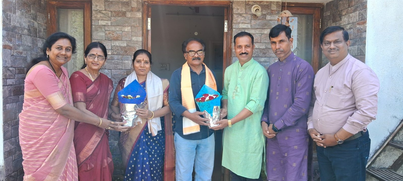 वेदनेच्या ‘काळ्या-निळ्या रेषां’तून उभे राहिले जीवनचित्र; राजू बाविस्कर यांना साहित्य अकादमी सन्मान