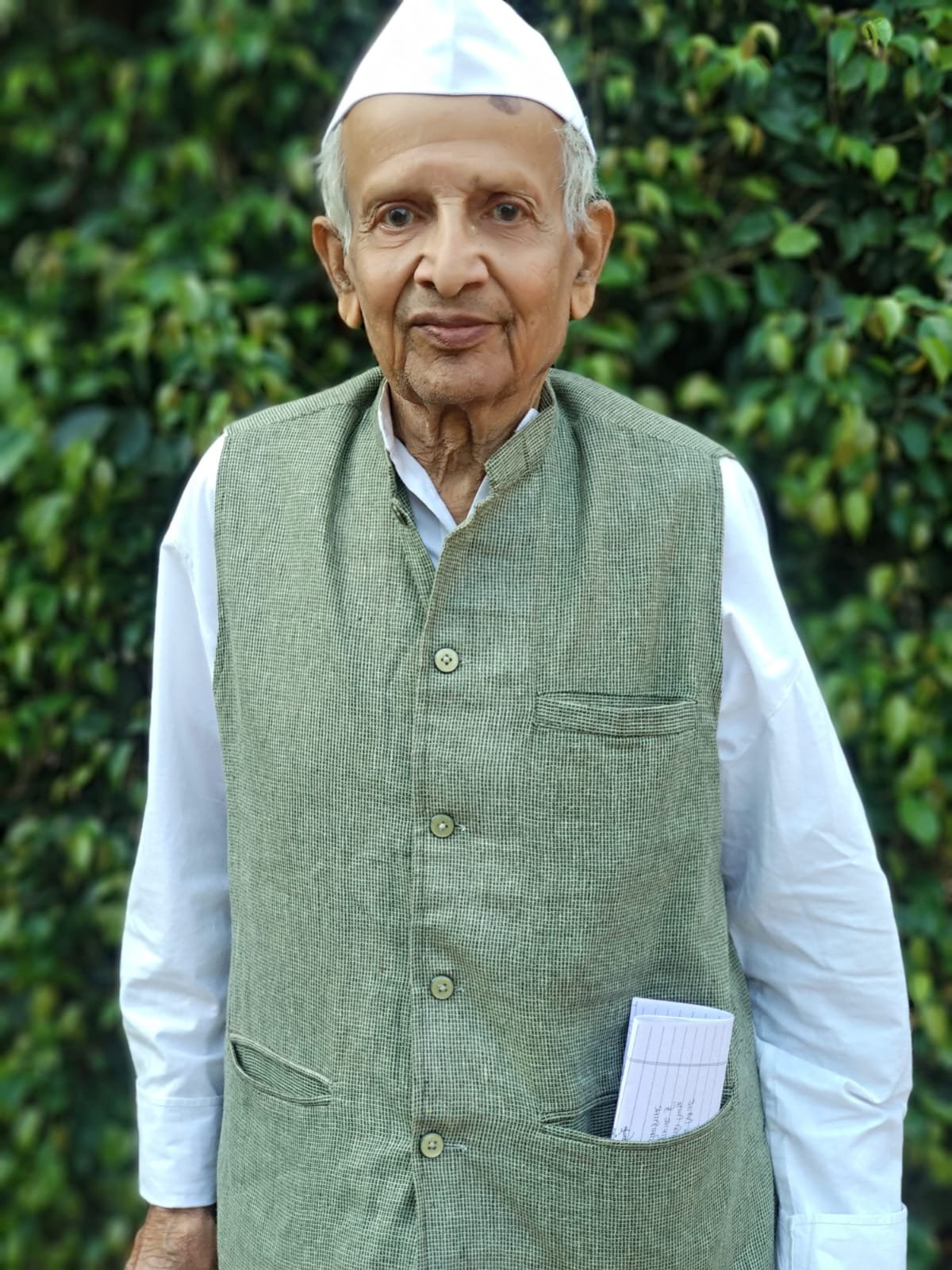 दिगंबर जैन समाजाचे ज्येष्ठ मार्गदर्शक मोहन (दादा) गांधी यांचे निधन