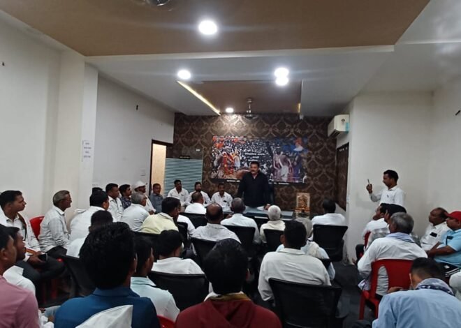 आगामी जिल्हा परिषद व पंचायत समिती निवडणुका स्वबळावर लढविण्यासाठी सर्वांनी कामाला लागावे,  अमळनेर तालुका शिवसेना बैठकीत मा.आ.शिरीषदादा चौधरी यांचे आवाहन.