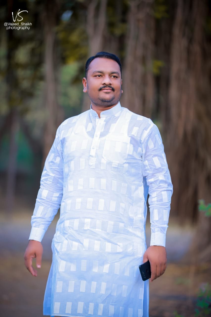 वाढदिवस विशेष-समाजकारणातून राजकारणात दमदार पाऊल; नविद शेख यांचा जनसेवेचा वेगळा ठसा*