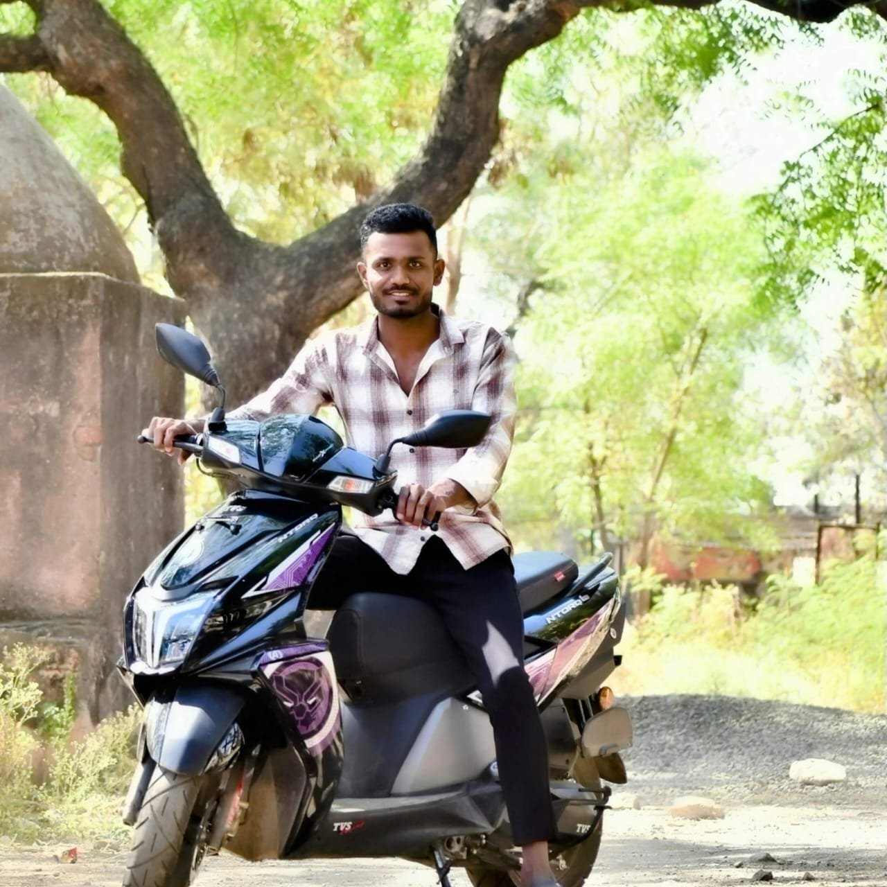 संघर्षातून यशाचा शिखर गाठला! देवगाव–देवळीच्या अमोल महाजनची पोलिस दलात निवड