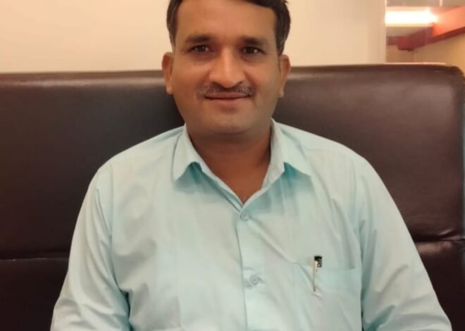 मुंबई येथील लक्ष्मी शैक्षणिक संस्थेतर्फे मुख्याध्यापक रमाकांत पाटील यांना “शिक्षकरत्न पुरस्कार २०२६” जाहीर.