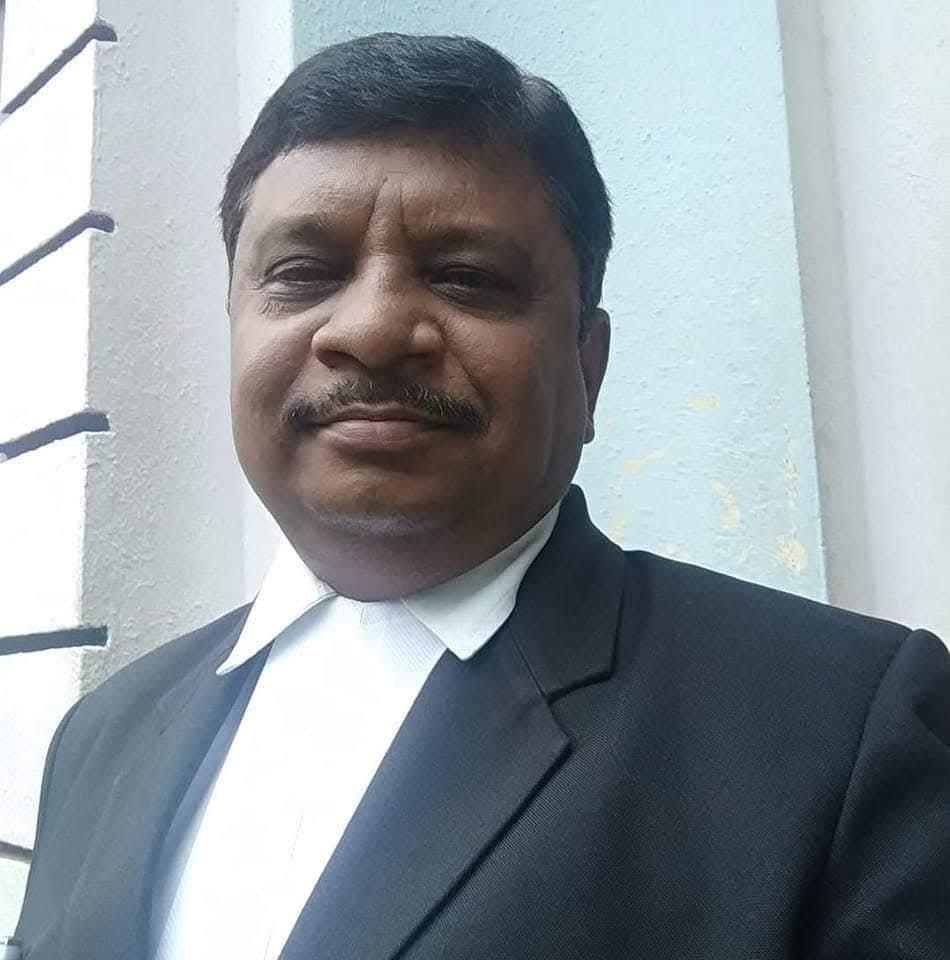 अमळनेर नगरपरिषदेसाठी ॲड. सुरेश सोनवणे यांची कायदेशीर सल्लागार म्हणून नियुक्ती   अनुभवी वकील, विविध बँकांच्या पॅनेलवर कार्यरत; शहरातील मान्यवरांकडून अभिनंदनाचा वर्षाव