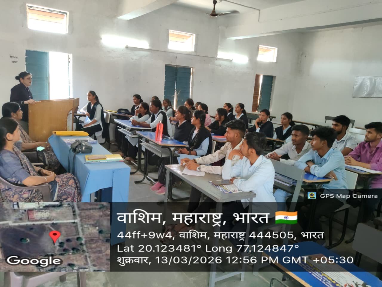 सरनाईक समाजकार्य महाविद्यालयात मुलींना कायदेविषयक मार्गदर्शन*