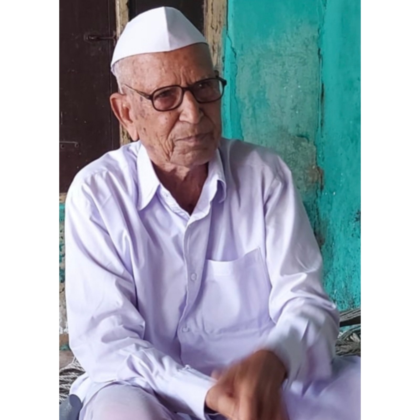 “दादा” नावाचा आधारवड हरपला… देवगाव-देवळीतील जेष्ठ नेते मा. नवलदादा पाटील यांचे दुःखद निधन , आज देवगाव देवळी येथील राहत्या घरून दुपारी चार वाजता निघणार अंतयात्रा