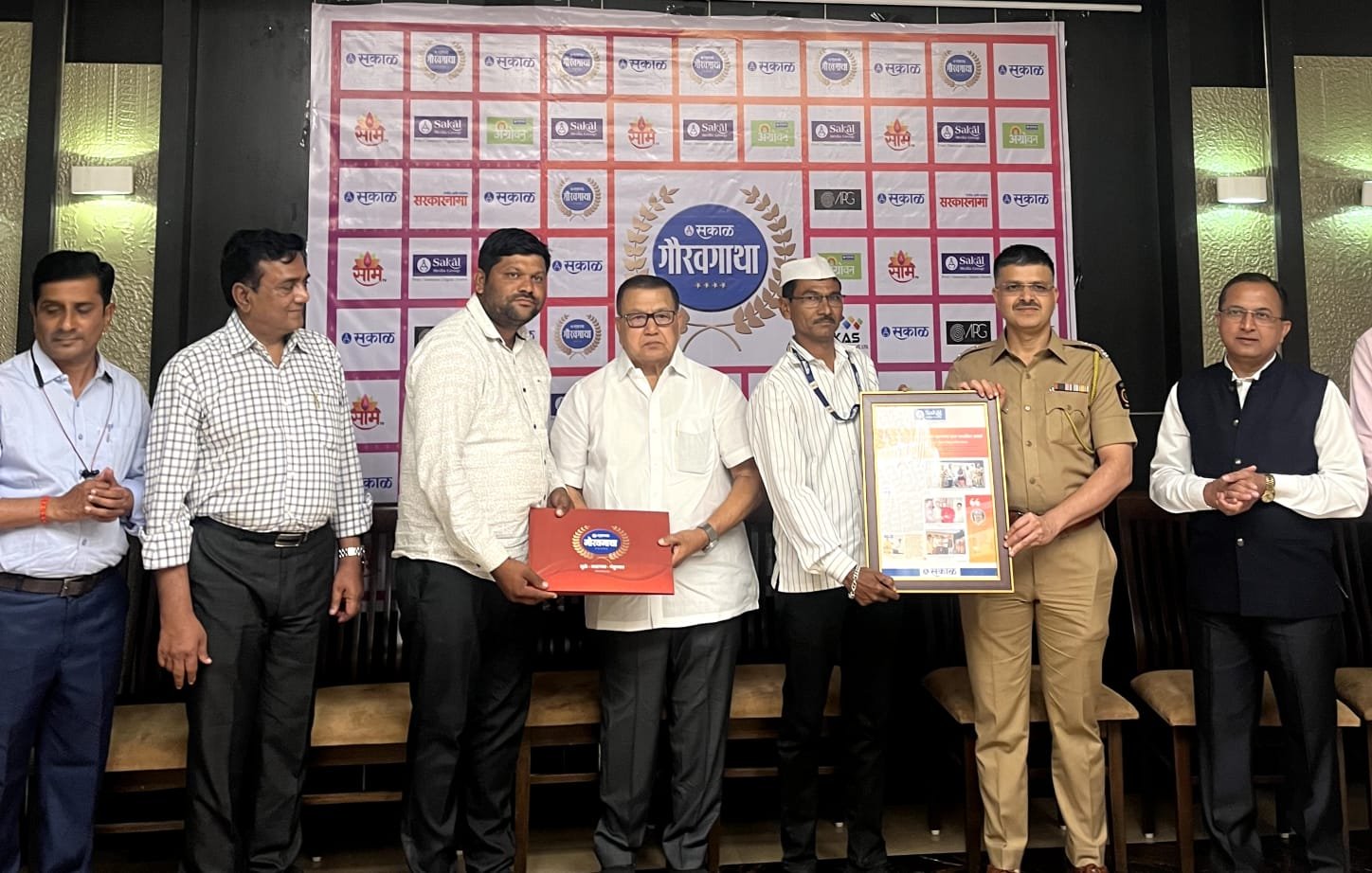 भडणेच्या शिरपेचात मानाचा तुरा! पोलीस पाटील युवराज माळी यांच्या उल्लेखनीय कार्याला मानाचा गौरव
