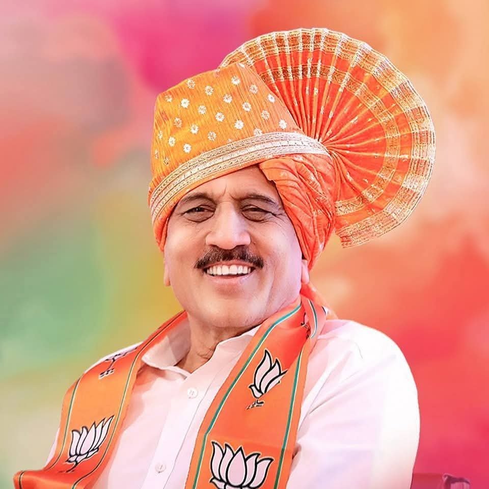 महालोकयोद्धा…नामदार गिरीशभाऊ महाजन* *कवी,लेखक शरद अण्णा पवार*