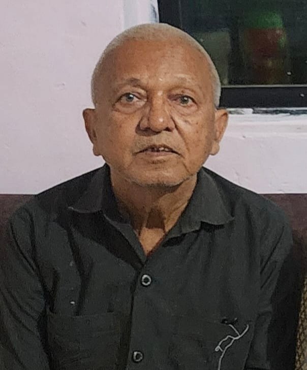 अमळनेरमध्ये शोककळा : पंडित बाबूलाल भोई यांचे दुःखद निधन  , सामाजिक कार्यकर्ते मनोज शिंगाने यांचे वडील; अल्पशा आजाराने निधन, अमलेश्वर नगर येथून सकाळी आज १० वाजता निघणार अंत्ययात्रा