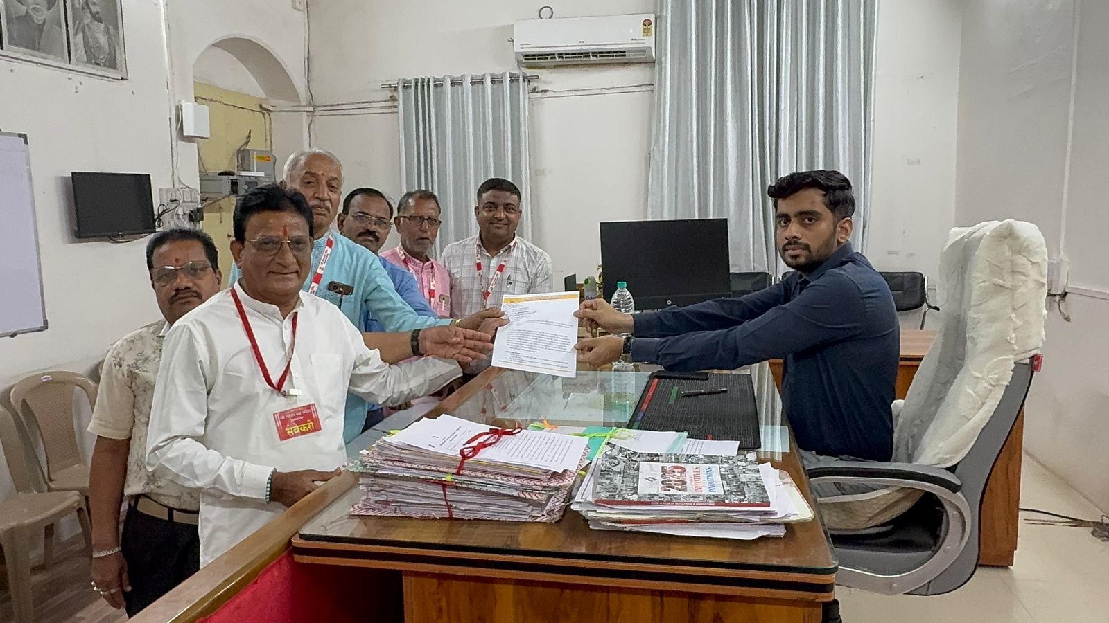 देवस्थान जमिनी वहिवाटदारांना हस्तांतरित करण्याच्या प्रस्तावाला ‘महाराष्ट्र मंदिर महासंघा’चा कडाडून विरोध  राज्यभर आंदोलन छेडण्याचा दिला इशारा