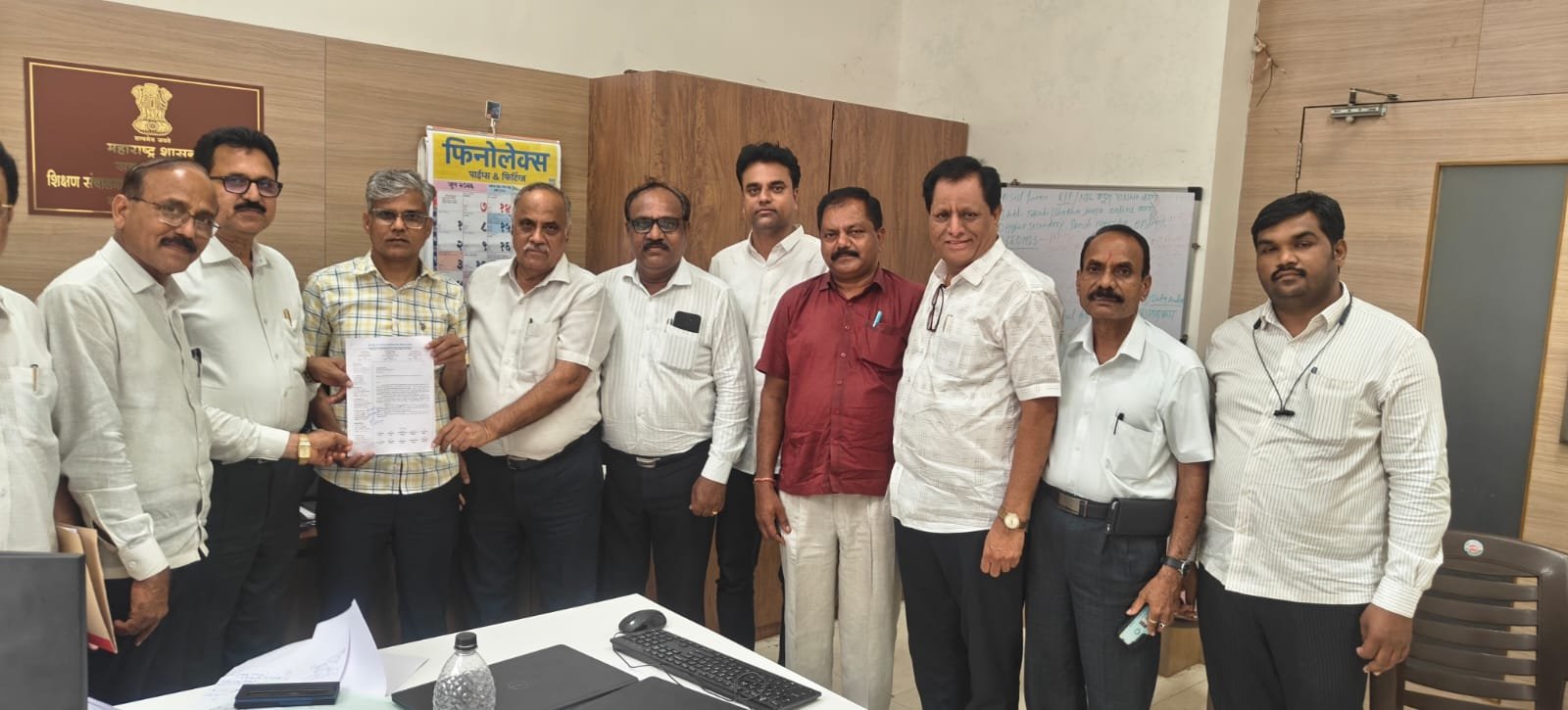 संच मान्यतेतील प्रस्तावित बदलांविरोधात महासंघाचा एल्गार; सहसंचालकांना निवेदन सादर ,शिक्षक कपात व विद्यार्थ्यांच्या शैक्षणिक हिताला धक्का बसणार असल्याचा आरोप; विद्यमान निकष कायम ठेवण्याची जोरदार मागणी
