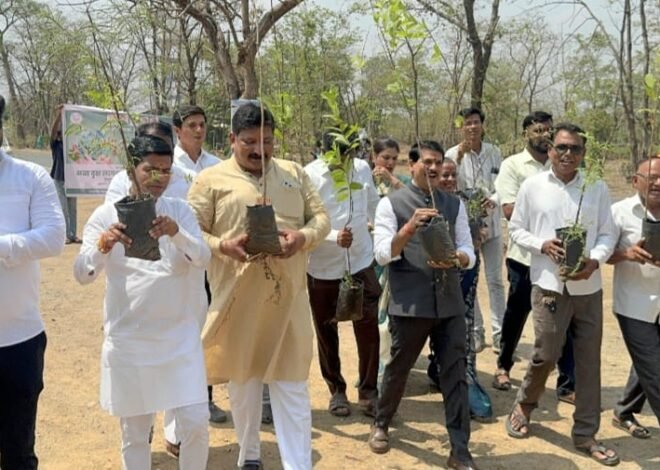 पर्यावरण रक्षणाचा संदेश देत शहापूरमध्ये वृक्षारोपण; आमदार ज्ञानेश्वर म्हात्रे यांची उपस्थिती