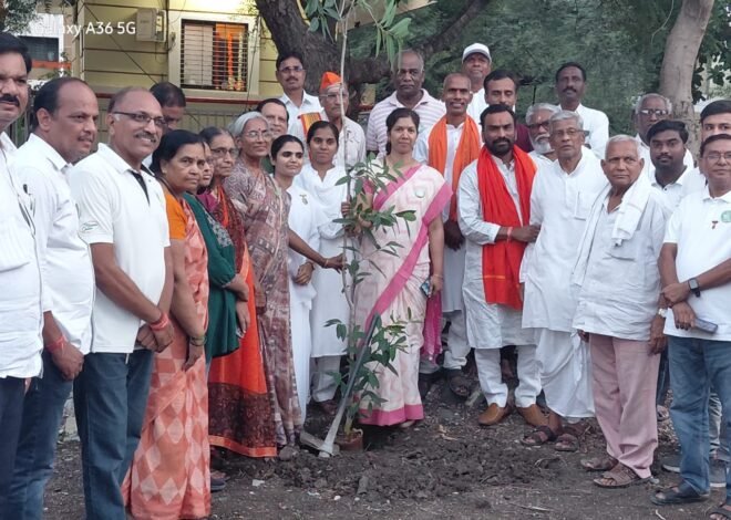 एक झाड, एक संकल्प’चा संदेश; फरांदे पार्क येथे पर्यावरण दिन उत्साहात साजरा,  आमदार बालाजीराव कल्याणकर व अनिता दिदी यांच्या उपस्थितीत पर्यावरण संवर्धनाचा जागर